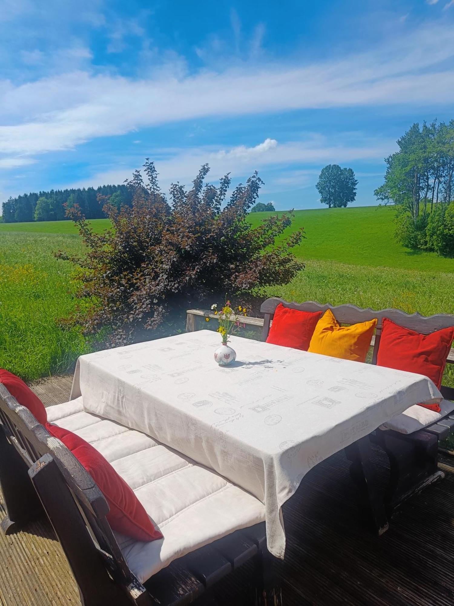 Berghof-Glueck Apartment Kaufbeuren Ngoại thất bức ảnh